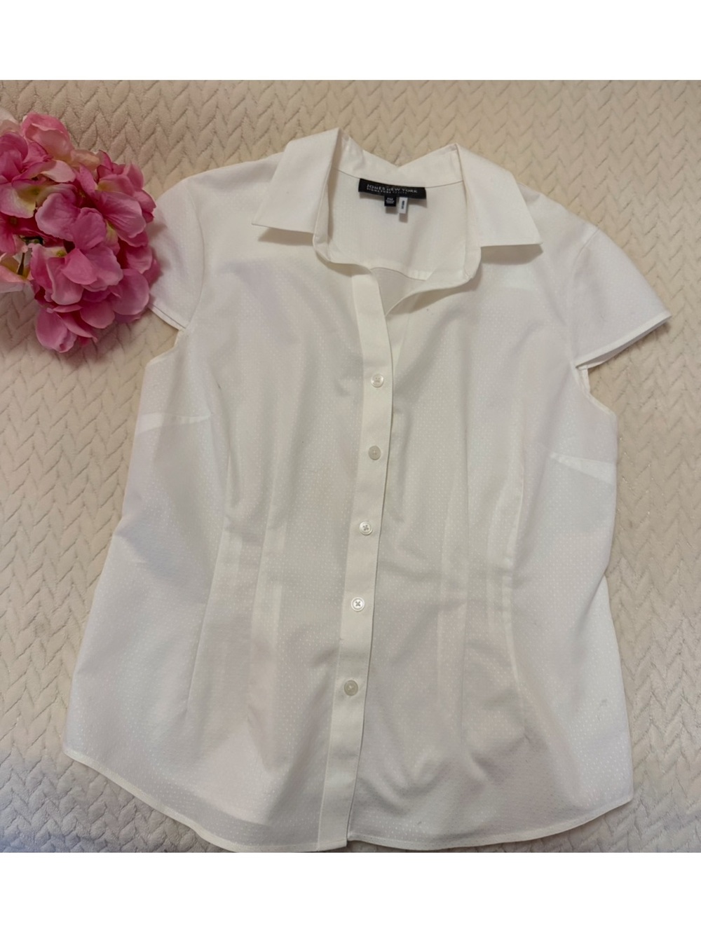 🦋Jones New York White Short-Sleeve Button Front Blouse